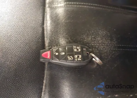 2014 Chrysler Town & Country Touring from USA, damaged, VIN 2C4RC1BG4ER396820